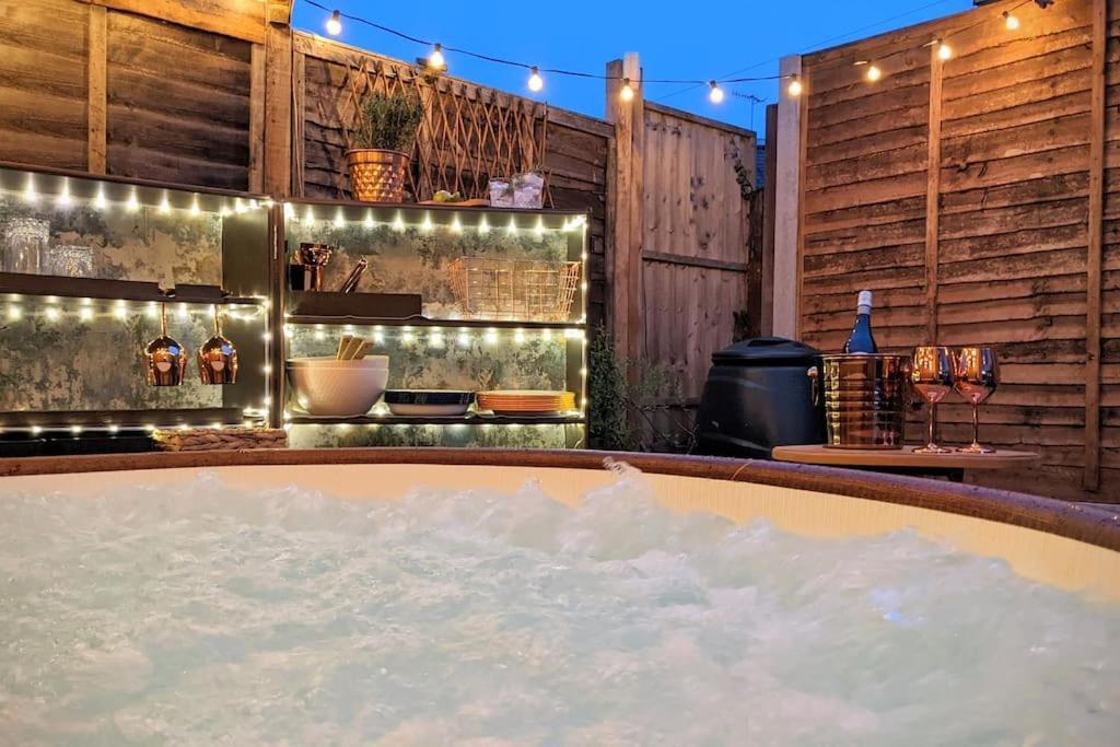 Baker'S Cottage, Urban Spa And Garden Bar Evesham Extérieur photo